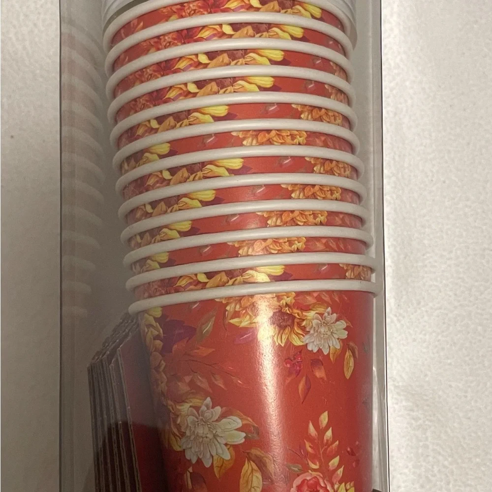 Sugar Plum Red and Gold Floral Paper Cups - 12 Pack